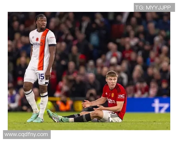 卢顿对曼联精彩比赛直播全程回顾与分析